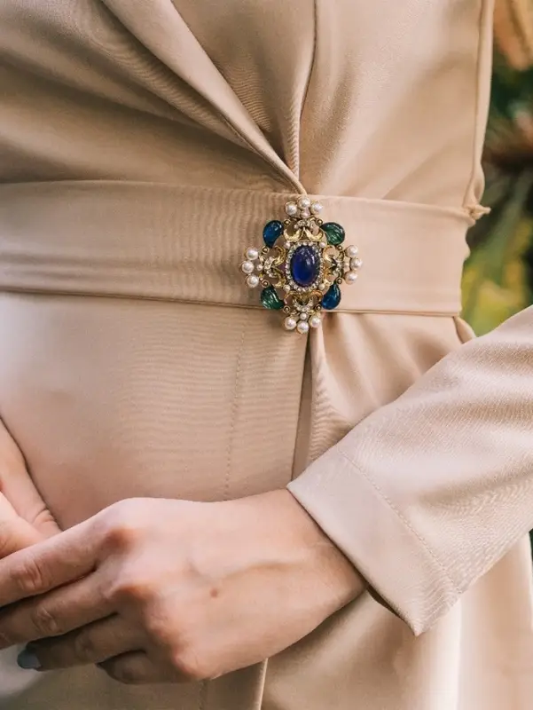 Брошь &laquo;Императрица&raquo;, награда, цветная в чернёном золоте