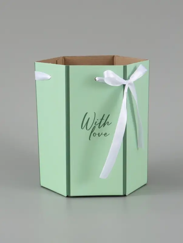 Коробка - переноска подарочная для цветов &laquo;С любовью&raquo;, 17&times;14.8&times;19.5 см, шестигранник