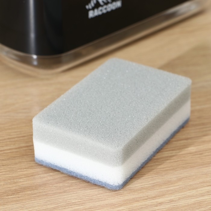 Дозатор для моющего средства с подставкой для губки Raccoon, 550 мл, губка в комплекте, цвет чёрный Дозатор для моющего средства с подставкой для губки Raccoon, 550 мл, губка в комплекте, цвет чёрный