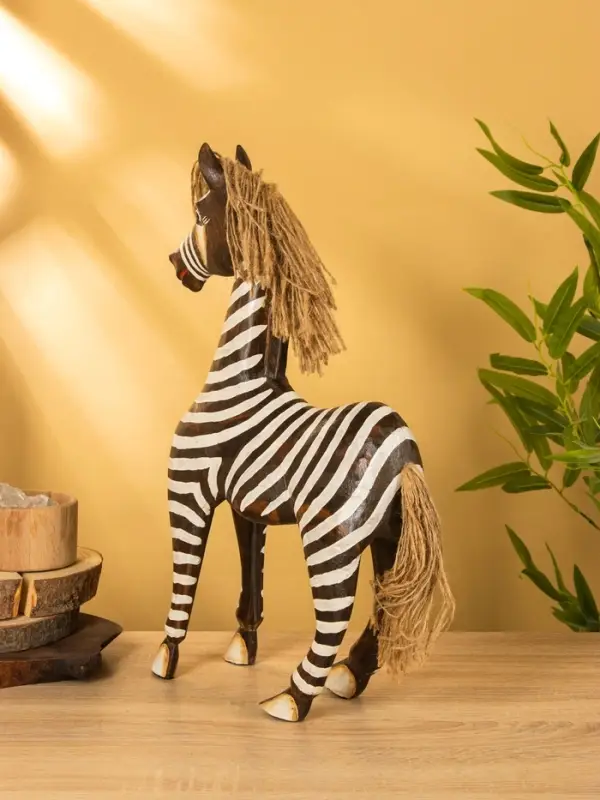 Сувенир  Сувенир "Зебра" дерево 30х12х45 см, цв. бело-коричневый