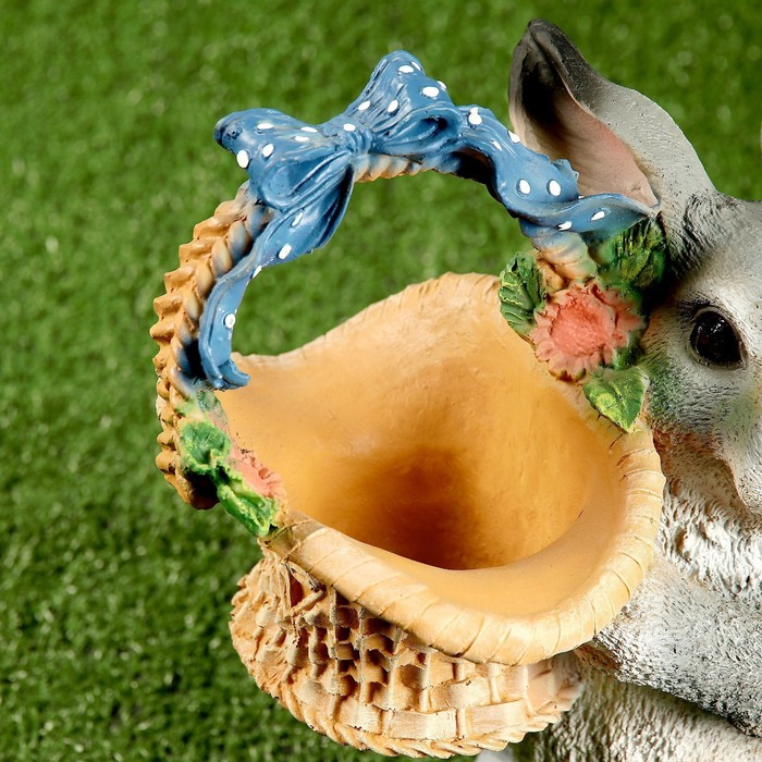 Садовая фигура  Садовая фигура "Зайка с лукошком" 29х26х32см