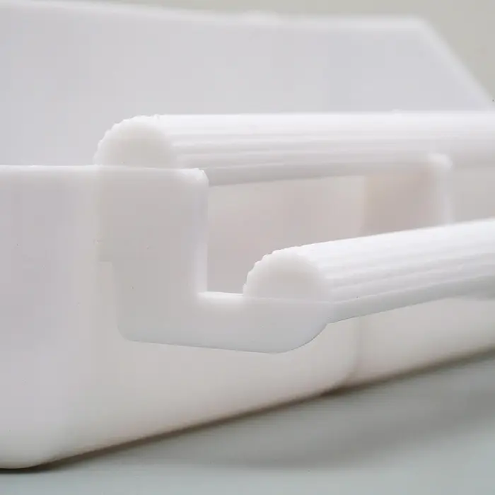 Кормушка для птиц, 21&times;5.8&times;5.6 см, с жёрдочкой для любых клеток, пластик, белая