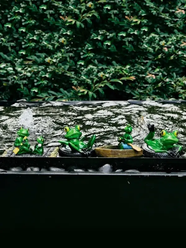 Садовая фигура 14 х 13 х 9,5 см Садовая фигура 14 х 13 х 9,5 см "Лягушка в лодке" Водоплавающая