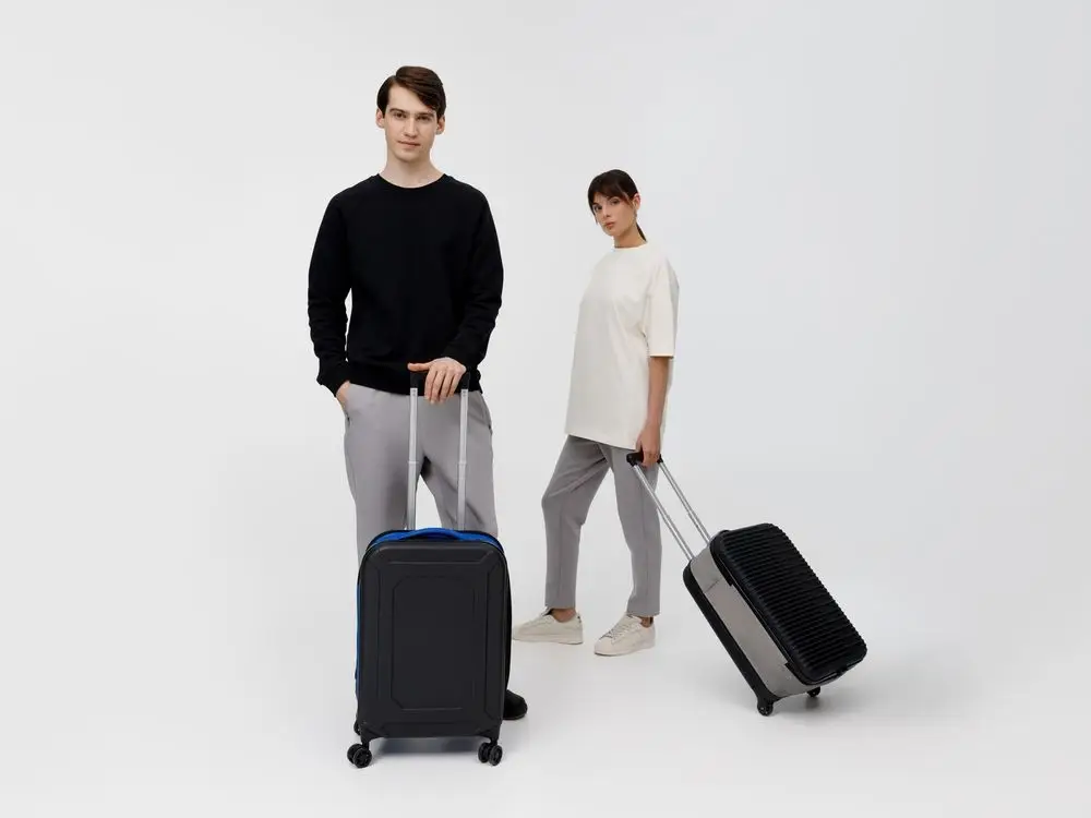 Чемодан Platta, черный с синим