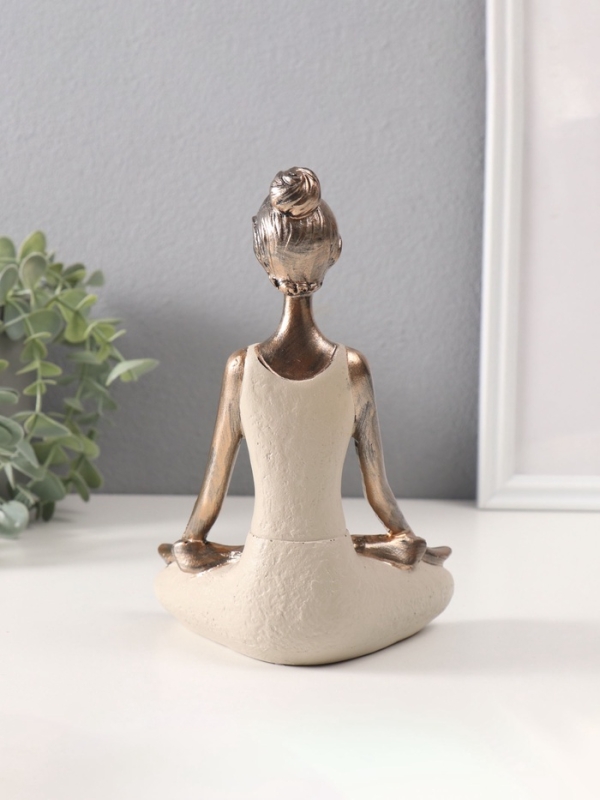 Сувенир полистоун  Сувенир полистоун "Девушка на йоге - дыхание" под бронзу 8х13х19 см
