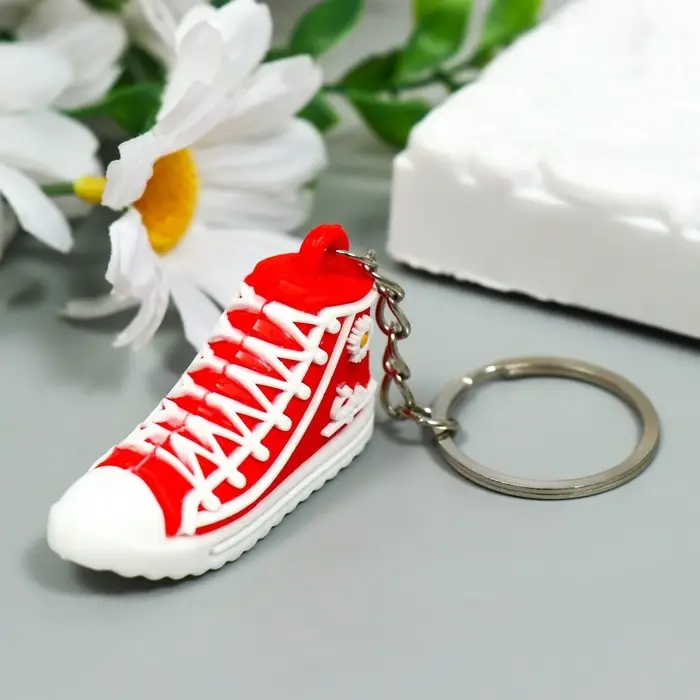 Брелок резина "Яркий кед с ромашкой" МИКС 5х3 см