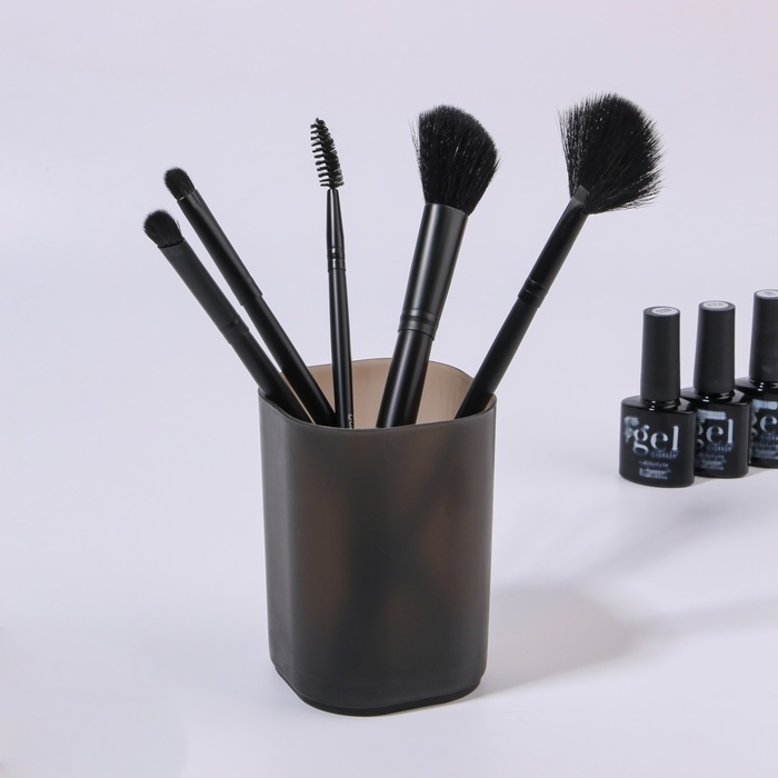 Подставка для хранения маникюрных/косметических принадлежностей «STANDART», 7 × 7 × 9 см, цвет чёрный матовый Подставка для хранения маникюрных/косметических принадлежностей «STANDART», 7 × 7 × 9 см, цвет чёрный матовый