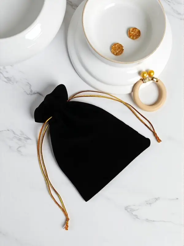 Набор мешочков бархатных 50 шт., 9*12, цвет чёрный с золотым шнурком (710783)