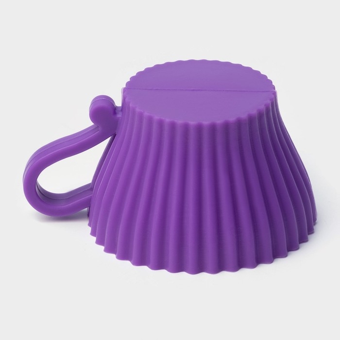 Форма для выпечки Доляна «Алиса в стране чудес», силикон, 9×7×4,5 см, внутренний размер 6,5×6,5×4,5 см, цвет фиолетовый