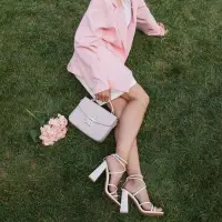 Сумка женская мессенджер TEXTURA на клапане, 23&times;6&times;17 см, бежевая