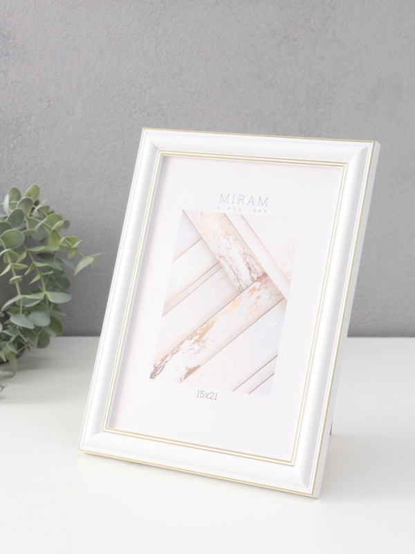 Фоторамка пластик Фоторамка пластик "МИРАМ" 15х21 см, белый, золото
