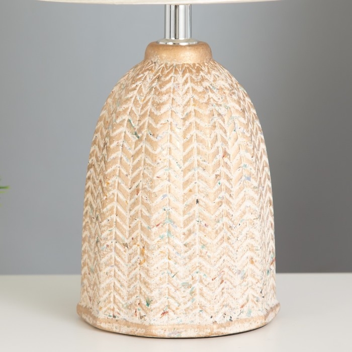 Настольная лампа Настольная лампа "Дасия" Е14 40Вт бежевый 20х20х33 см RISALUX