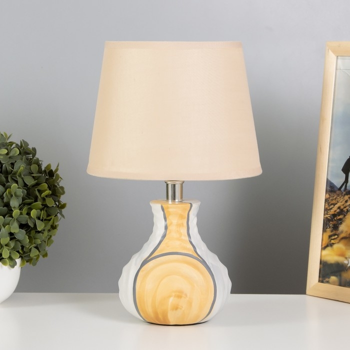 Лампа настольная 16005/1 E14 40Вт 20х20х32 см RISALUX Лампа настольная 16005/1 E14 40Вт 20х20х32 см RISALUX