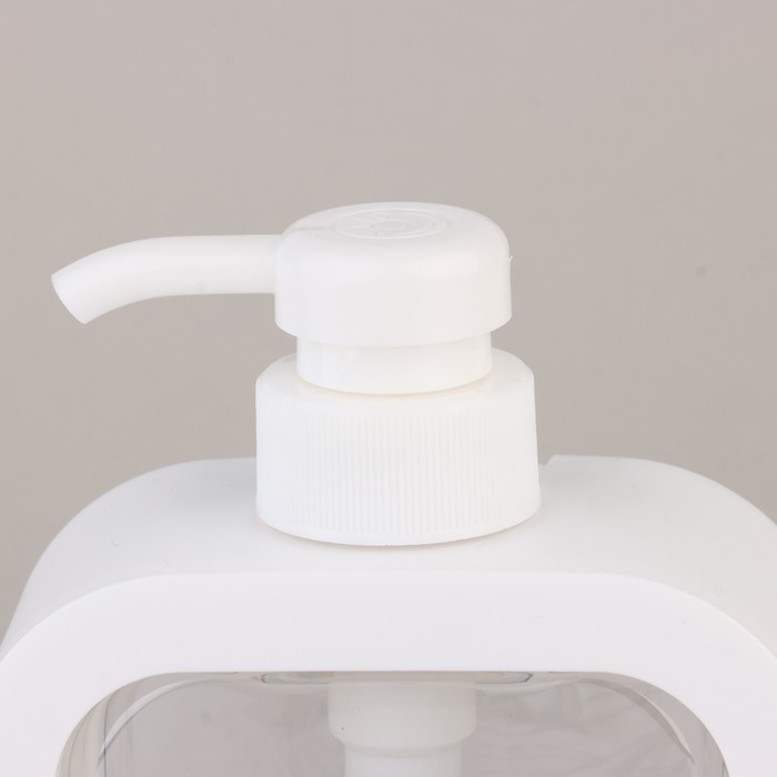 Дозатор для жидкого мыла «Эстетика», белый, 300 мл. Дозатор для жидкого мыла «Эстетика», белый, 300 мл.