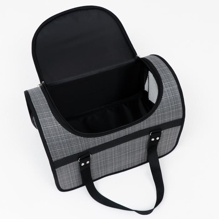 Сумка - переноска для животных, с люком, 46 х 28,5 х 29 см, микс цветов Сумка - переноска для животных, с люком, 46 х 28,5 х 29 см, микс цветов