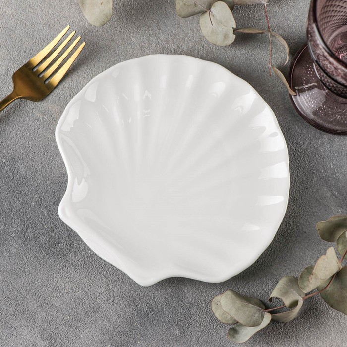 Блюдо-ракушка фарфоровое Wilmax Shelley, d=18 см, цвет белый Блюдо-ракушка фарфоровое Wilmax Shelley, d=18 см, цвет белый