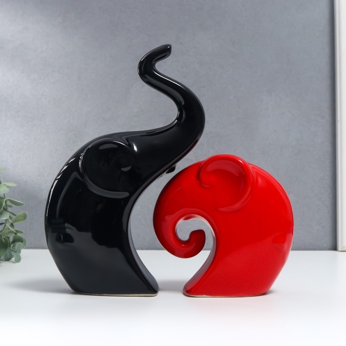 Сувенир керамика Сувенир керамика "Слоны красный и чёрный" набор 2 шт 12х12 22х13 см