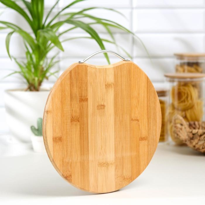 Доска разделочная Доляна «Комфорт», с ручкой, d=30 см, бамбук