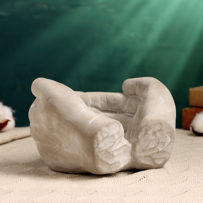 Кашпо-подсвечник  Кашпо-подсвечник "Руки" 18х18х12см