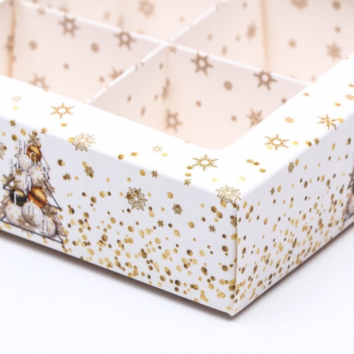Новый год. Коробка для конфет 4 шт  Новый год. Коробка для конфет 4 шт "Золотые звёзды" подарочная новогодняя упаковка, 12,6 х 12,6 х 3,5 см.