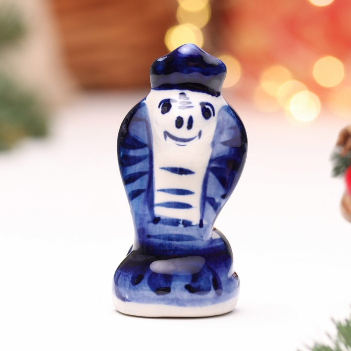 Новый год. Сувенир символ года Новый год. Сувенир символ года "Змея Марфа", гжель, 6,8 см