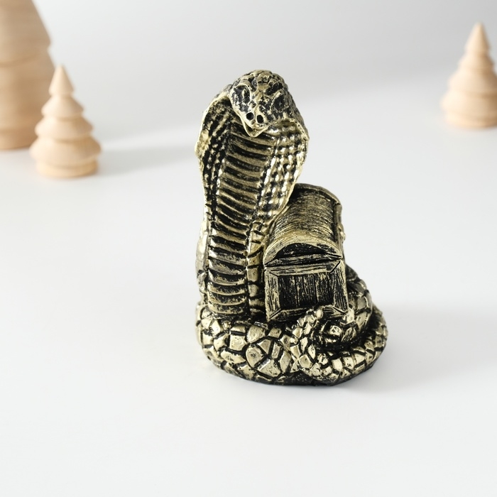 Копилка полистоун Копилка полистоун "Змей с сундуком" МИКС 7х5,5х10 см