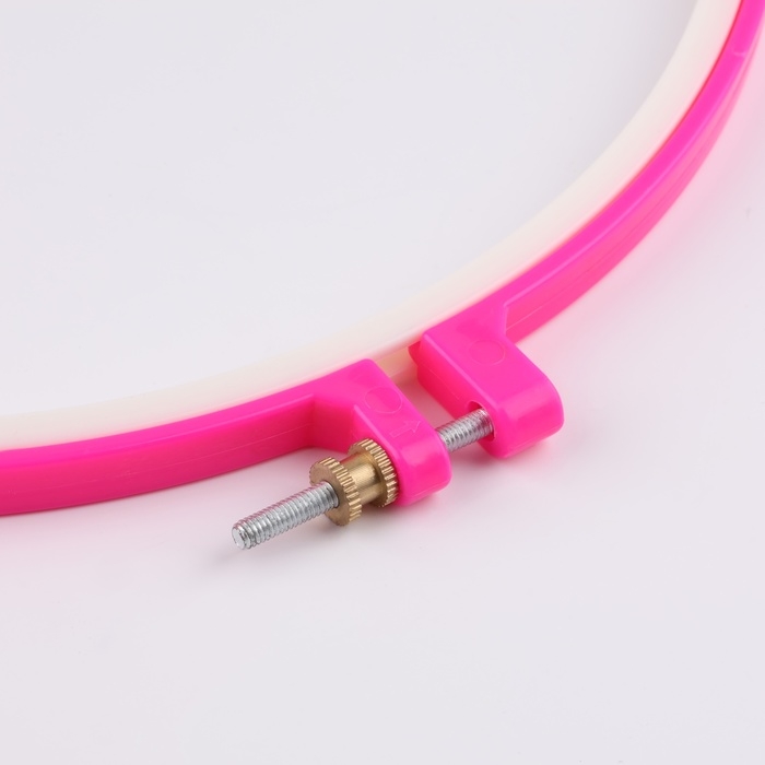 Пяльцы для вышивания, d = 26/28 см, цвет розовый Пяльцы для вышивания, d = 26/28 см, цвет розовый