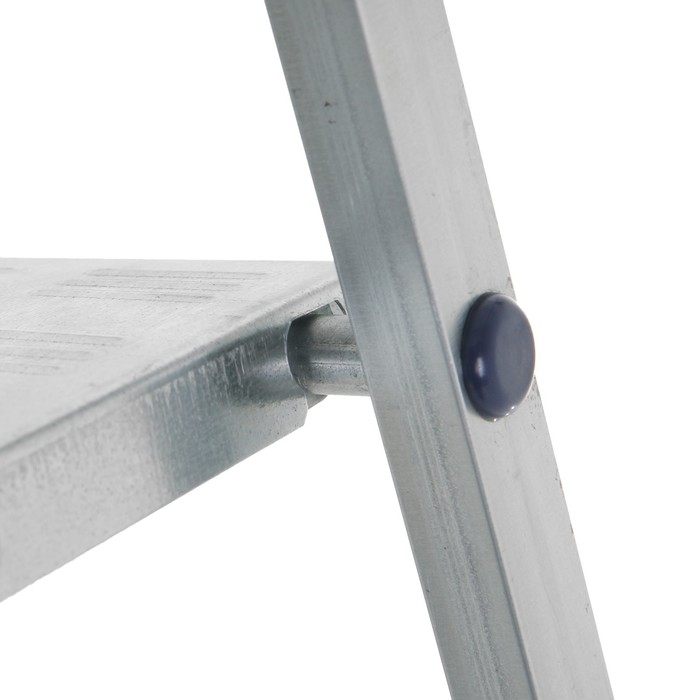 Стремянка ТУНДРА, оцинкованная, 10 ступеней Стремянка ТУНДРА, оцинкованная, 10 ступеней