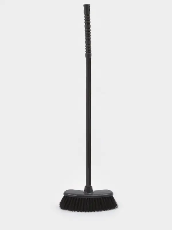 Щётка для пола жесткая &laquo;Комфорт&raquo; с черенком, МИКС