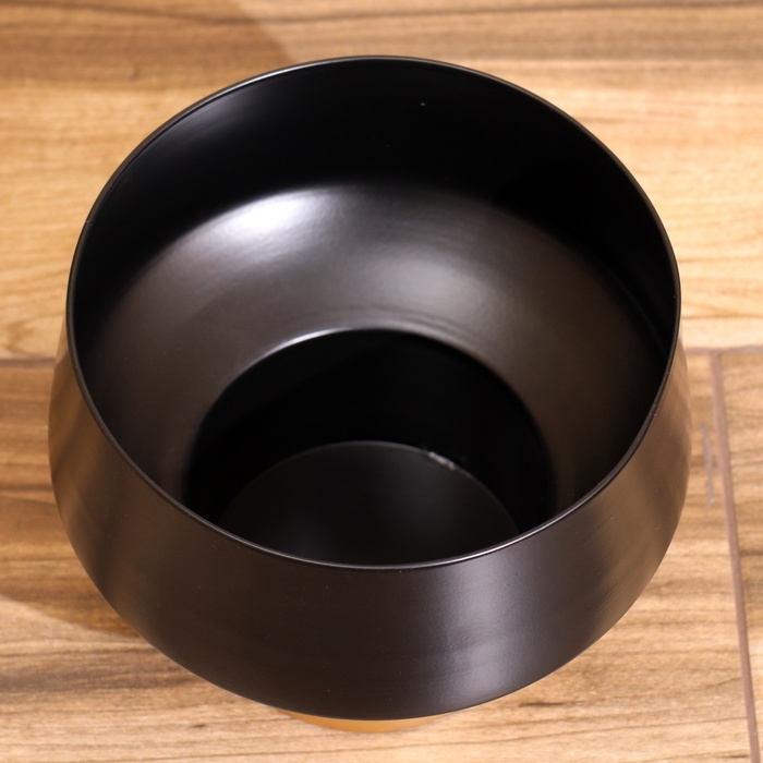 Кашпо на подставке  Кашпо на подставке "Чили" металл (набор 3 шт), диаметр 30, 23 и 18 см