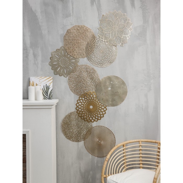 Салфетка сервировочная на стол Доляна «Цветок», d=43 см, цвет золотой