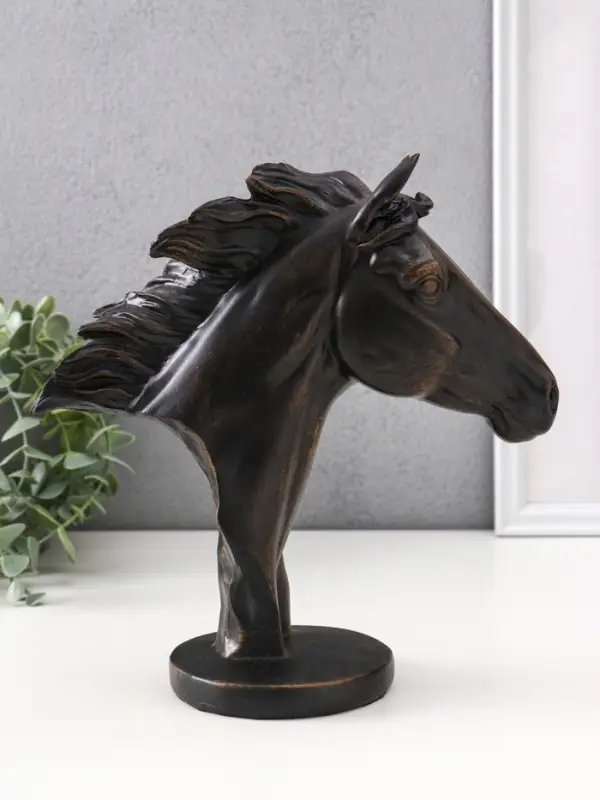 Сувенир полистоун бюст Сувенир полистоун бюст "Вороной конь" 21х9х22 см