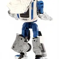 Робот &laquo;Полицейская машина&raquo;, с металлическими элементами, трансформируется