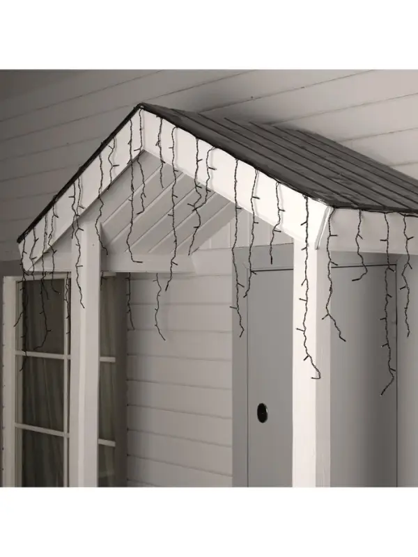 Гирлянда &laquo;Бахрома&raquo; 4&times;0.6 м, IP44, тёмная нить, 180 LED, свечение красное, 8 режимов, 220 В