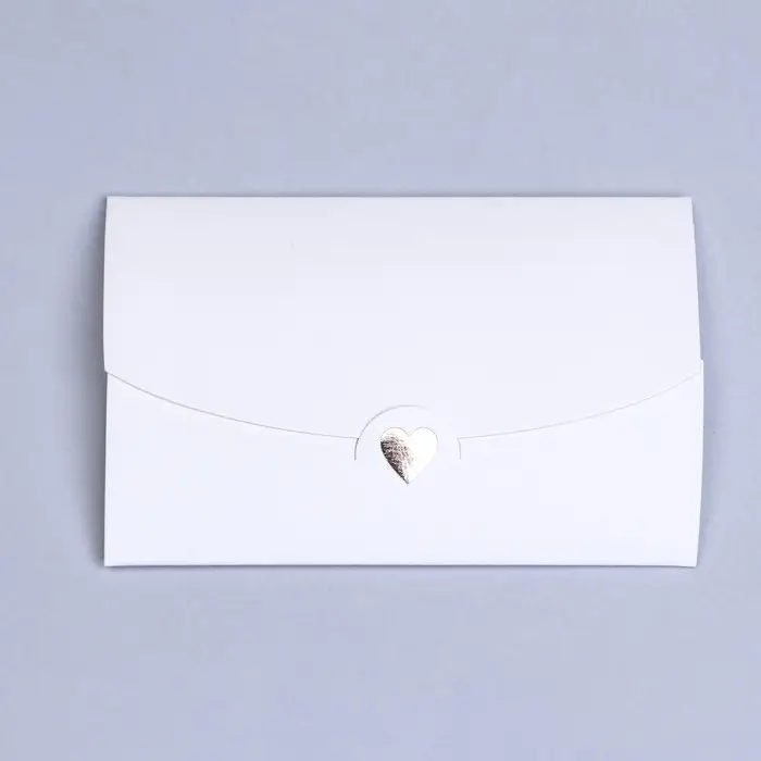 Конверт для подарочного сертификата, с тиснением, белый, 10.5×7 см