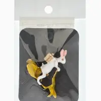 Брошь &laquo;Заяц&raquo; на мопеде, стразы, цветной в золоте