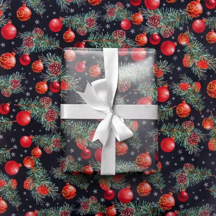 Упаковочная бумага на новый год «Шары на ветвях», 70 х 100 см, глянцевая