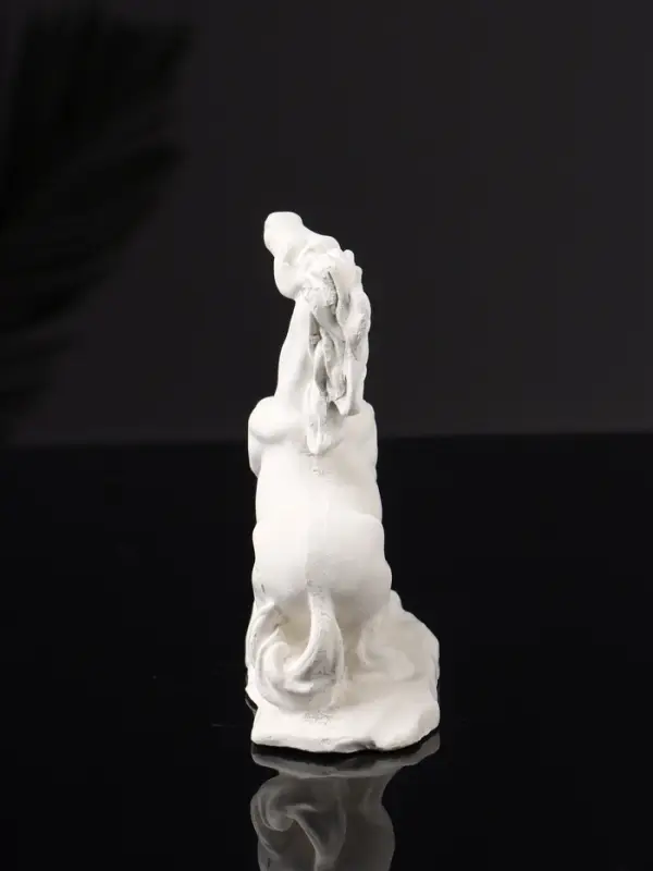 Фигура "Конь на дыбах" 10 см