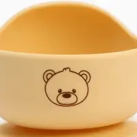 Тарелка детская на присоске и ложка, молочный, Mum&Baby Тарелка детская на присоске и ложка, молочный, Mum&Baby