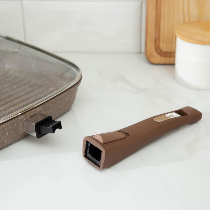 Сковорода-гриль «Гранит», 24×24 см, съёмная ручка, стеклянная крышка, антипригарное покрытие, цвет коричневый Сковорода-гриль «Гранит», 24×24 см, съёмная ручка, стеклянная крышка, антипригарное покрытие, цвет коричневый