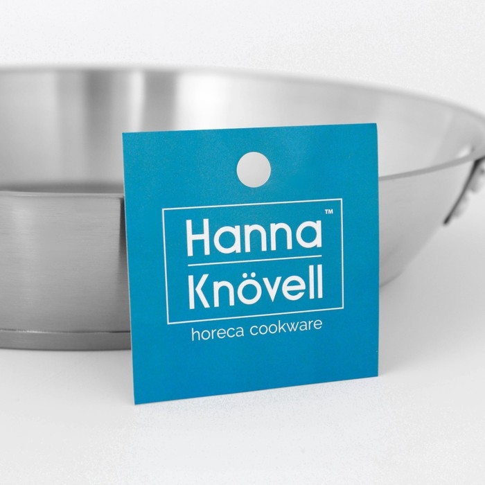 Сковорода из нержавеющей стали Hanna Knövell, d=28 см, h=5,5 см, толщина стенки 0,6 мм, длина ручки 25 см, индукция Сковорода из нержавеющей стали Hanna Knövell, d=28 см, h=5,5 см, толщина стенки 0,6 мм, длина ручки 25 см, индукция