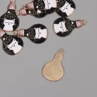 Декор для творчества металл, эмаль "Белый кот в лампочке" 2,8х1,6 см Декор для творчества металл, эмаль "Белый кот в лампочке" 2,8х1,6 см