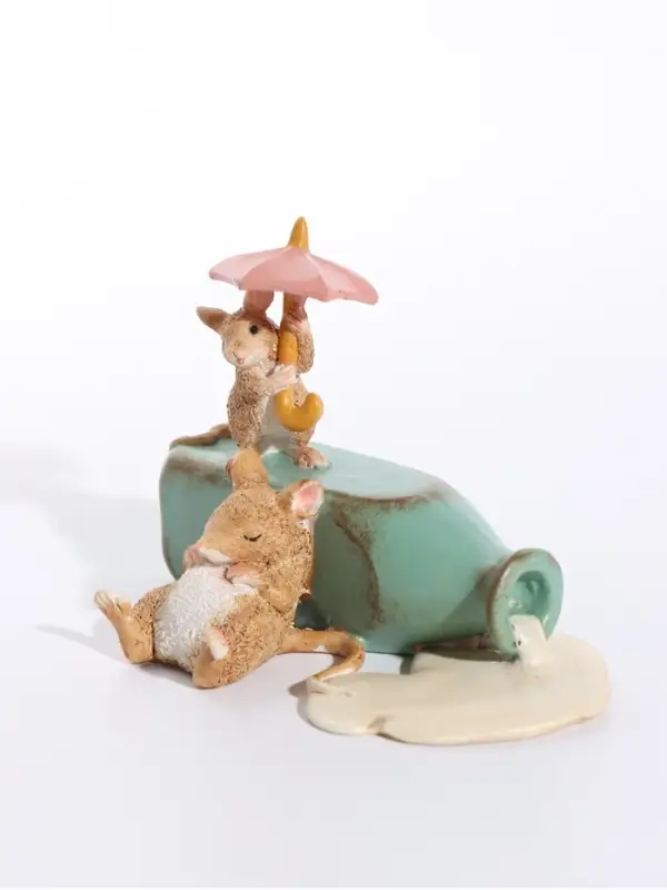 Фигурка полистоун &laquo;Мышки пролили молоко&raquo; 11.8&times;7.5&times;8 см