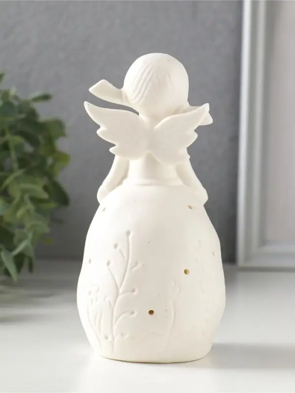 Сувенир керамика свет "Девочка в платье с растениями" белый 3хLR44 6,6х6,2х13,5 см