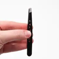 Пинцет &laquo;Геометрия&raquo;, скошенный, 9.5 см, чёрный