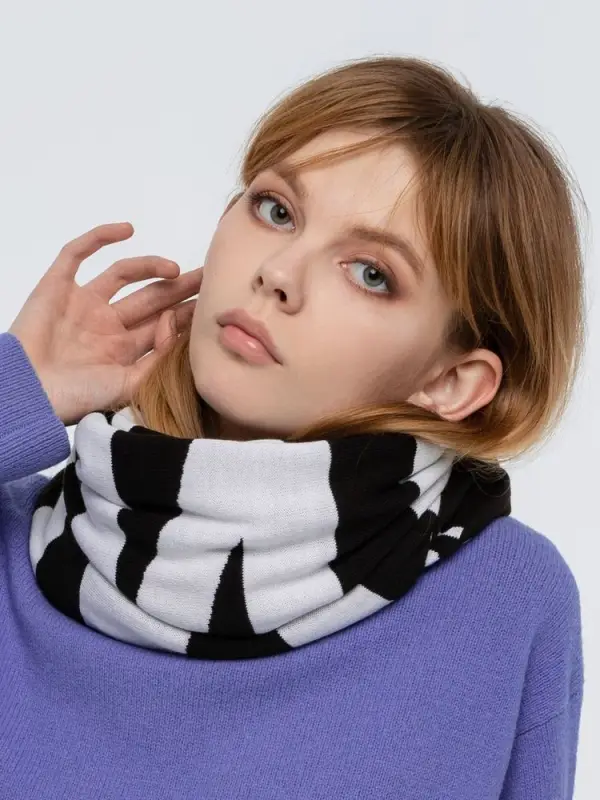 Шарф «Амбиции» Шарф «Амбиции»