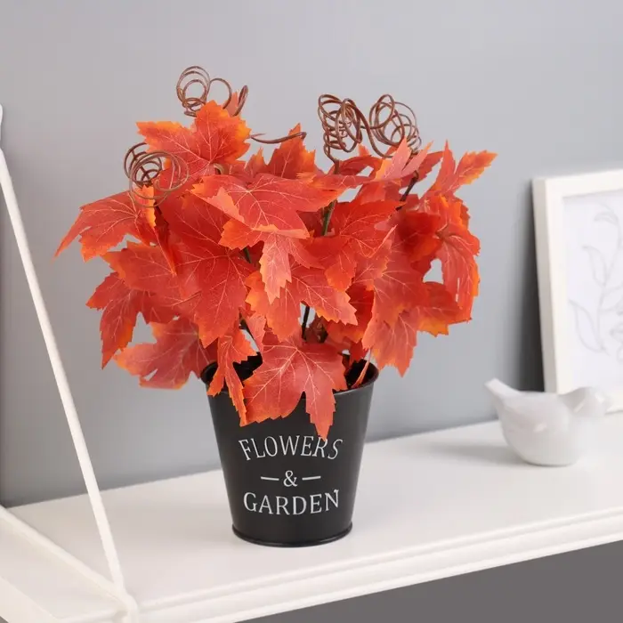 Искусственный цветок в горшке &laquo;Гейхера эстра&raquo;, 25&times;10 см, МИКС