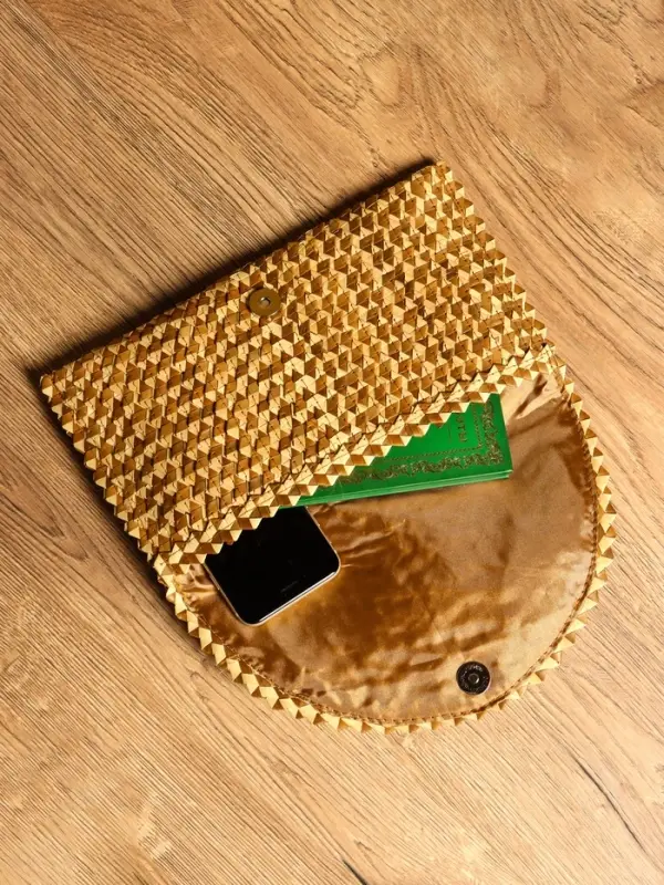 Сумка клатч плетёная из пальмового листа, 28×16×2 см, золотистая