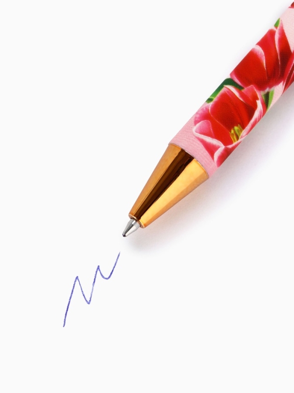 Подарочный набор: термостакан, ежедневник А6, 120 л., брелок, ручка Подарочный набор: термостакан, ежедневник А6, 120 л., брелок, ручка "8 марта"