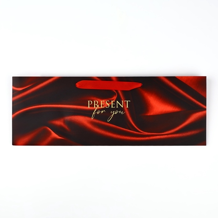 Пакет под бутылку горизонтальный «Тебе подарок», 36 × 10 × 13 см Пакет под бутылку горизонтальный «Тебе подарок», 36 × 10 × 13 см